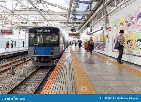 西武新宿駅 時刻表 - 時計の針が逆回りする夢を見た